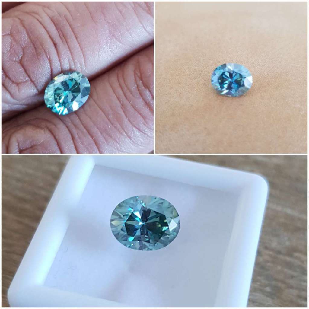 2.11ct MOISSANITE OVAL  **PEACOCK BLUE** VVS1  COLOUR  LOOSE GEM
