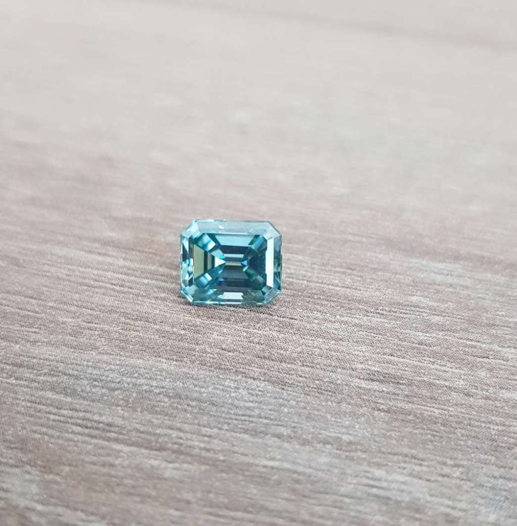 1.10ct MOISSANITE EMERALD  **ICE BLUE** VVS1  COLOUR  LOOSE GEM