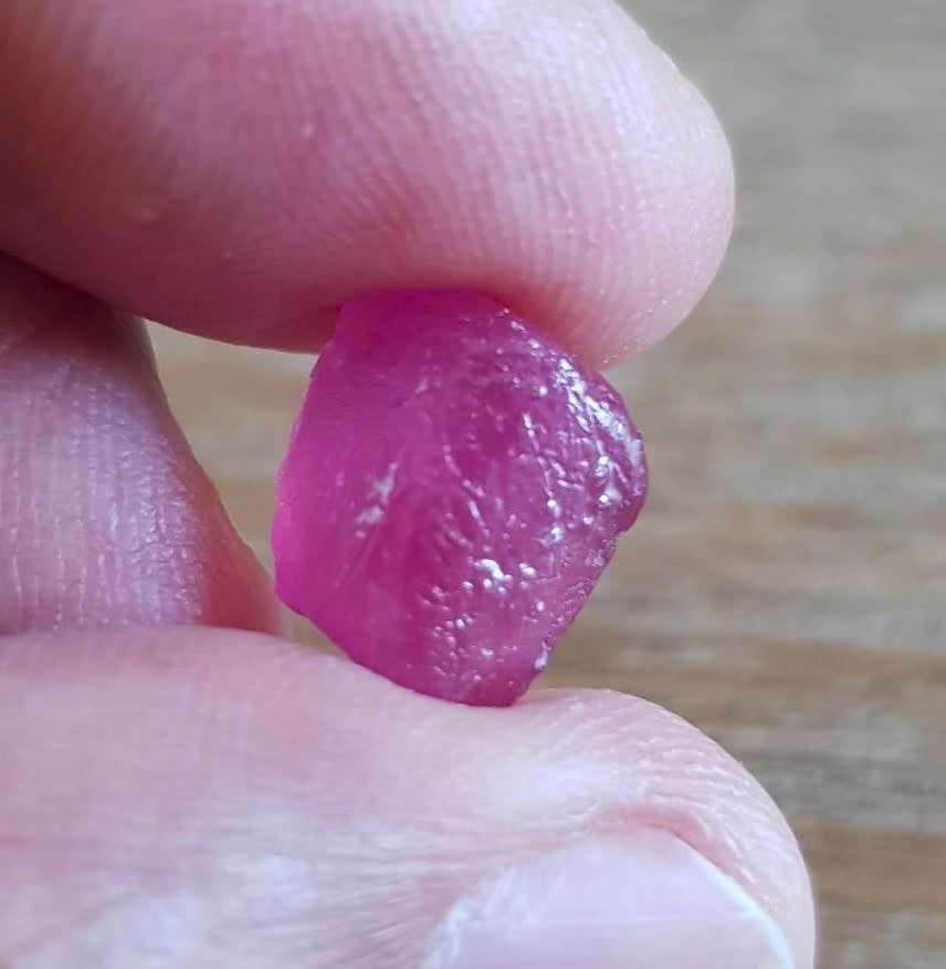 14.10Ct.  Ruby Rough Top Purplish Red Natural
