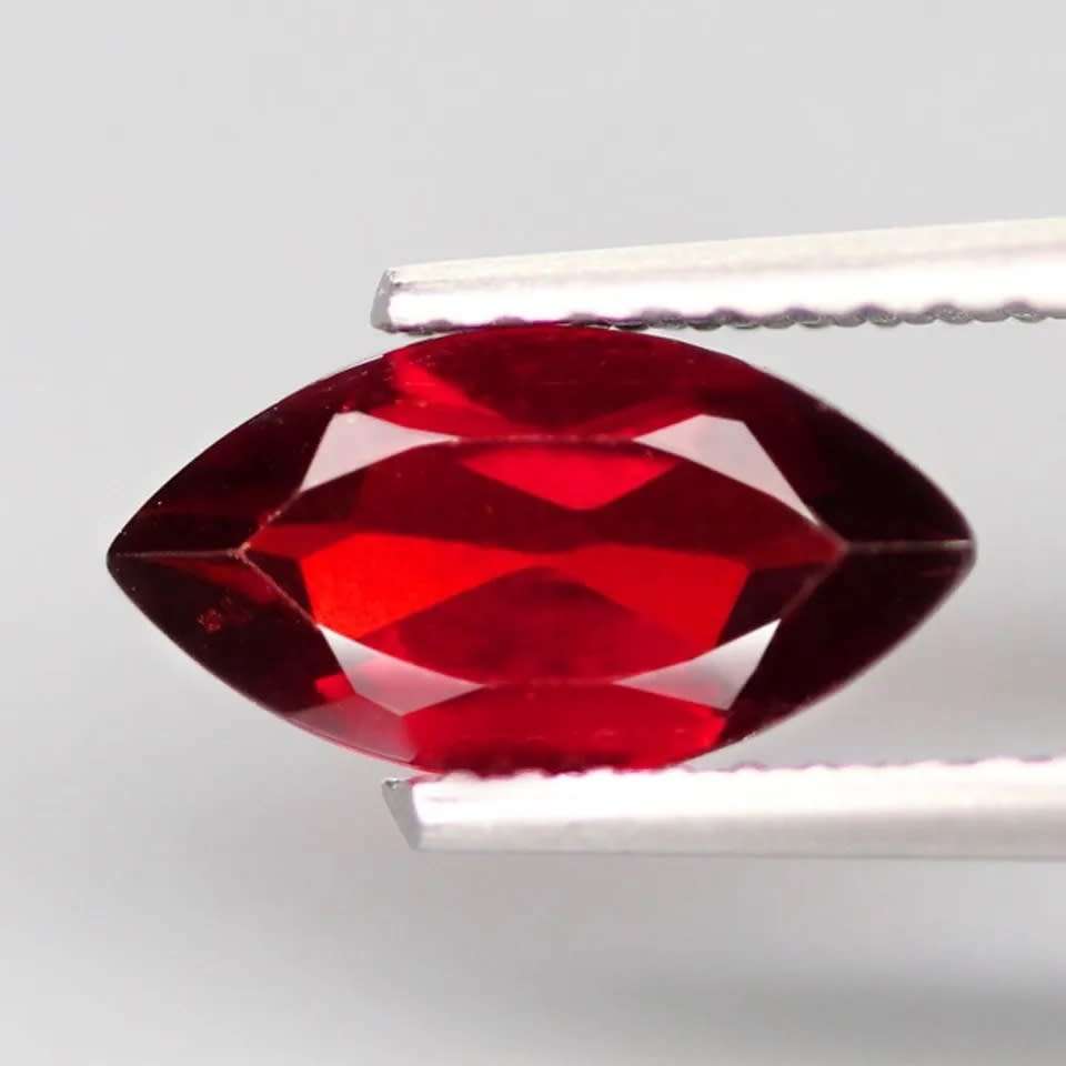 1.46Ct. Spessartite Garnet Red Marquise Namibia Gem Good Sparkling Natural