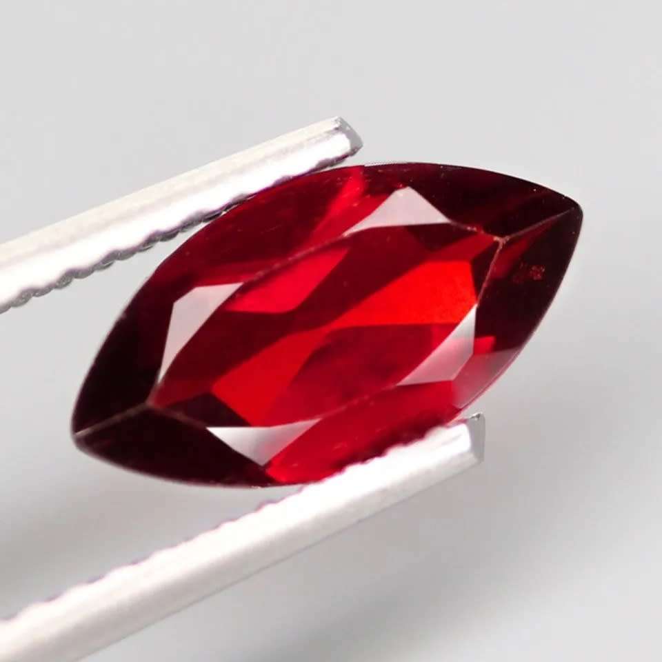 1.46Ct. Spessartite Garnet Red Marquise Namibia Gem Good Sparkling Natural