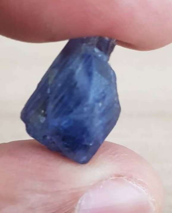 TANZANITE 14.81Cts. NATURAL VIOLET BLUE SPECIMEN ROUGH