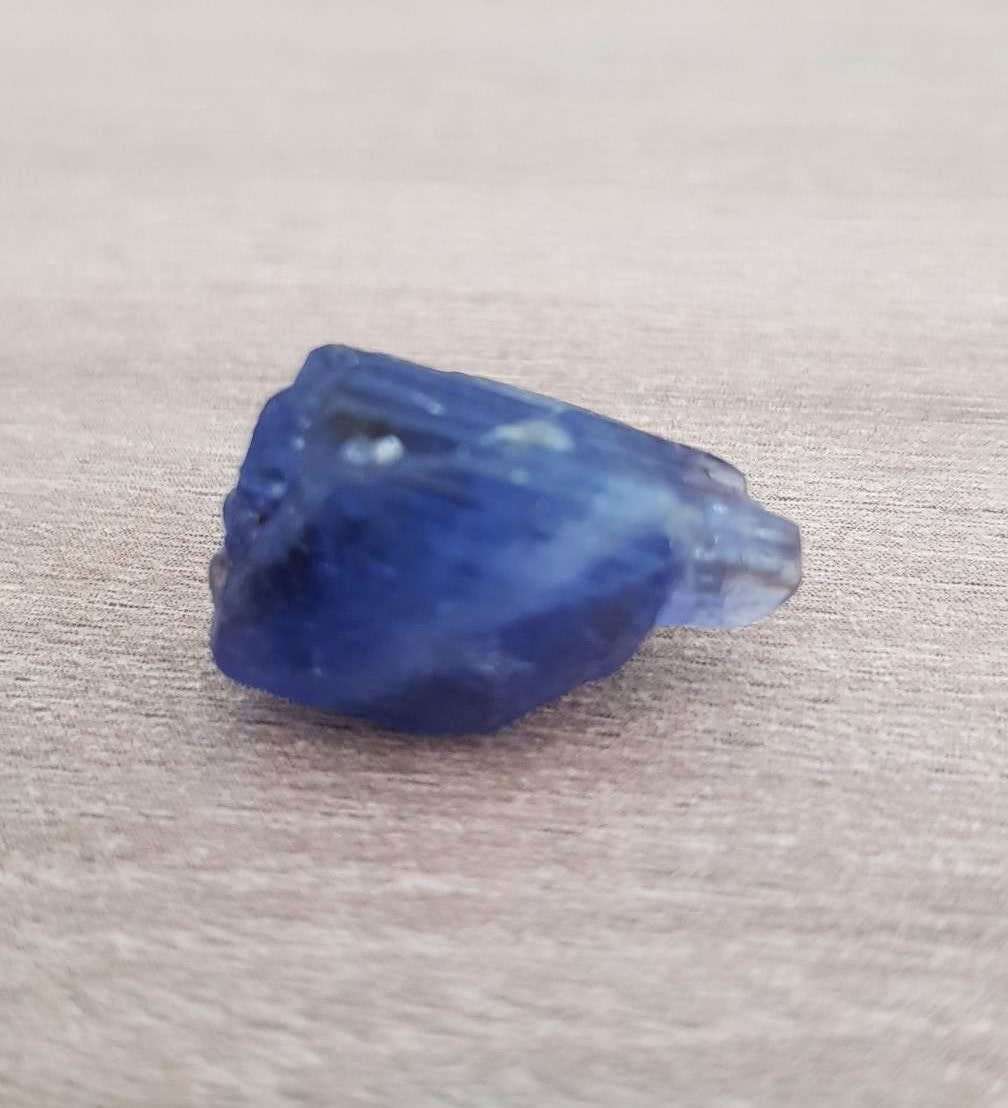 TANZANITE 14.81Cts. NATURAL VIOLET BLUE SPECIMEN ROUGH