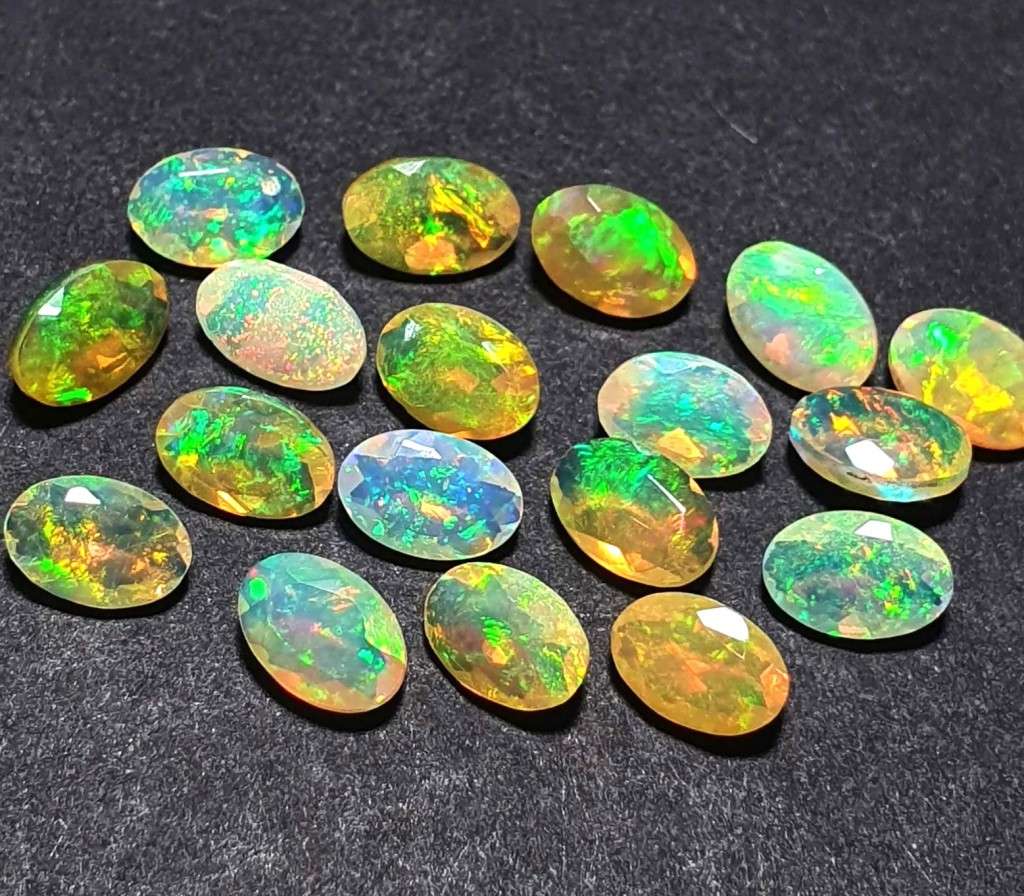Opal Oval Cabochon 4x7mm Multi Colours Glittering Rainbow 3D! Ethiopian Natural