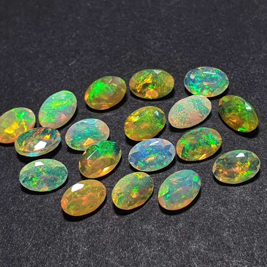 Opal Oval Cabochon 4x7mm Multi Colours Glittering Rainbow 3D! Ethiopian Natural