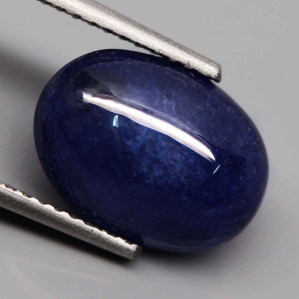 5.55Ct.  Sapphire Cornflower Blue Oval Cabochon Natural
