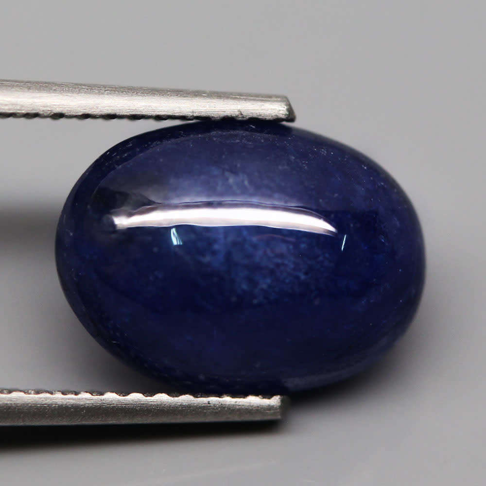 5.55Ct.  Sapphire Cornflower Blue Oval Cabochon Natural