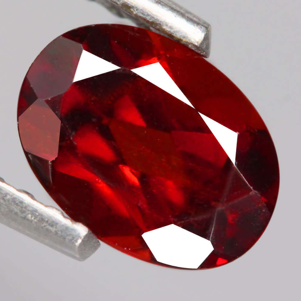 1.11Ct. Spessartite Garnet Red Oval Namibia Precious Gem Ravishing Colour Natural
