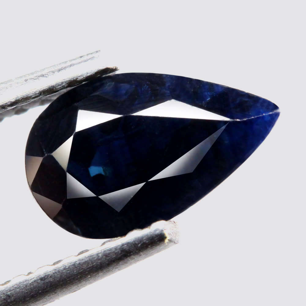 0.88Ct.  Sapphire Blue Pear Facet Thailand Amazing! Normal Heated