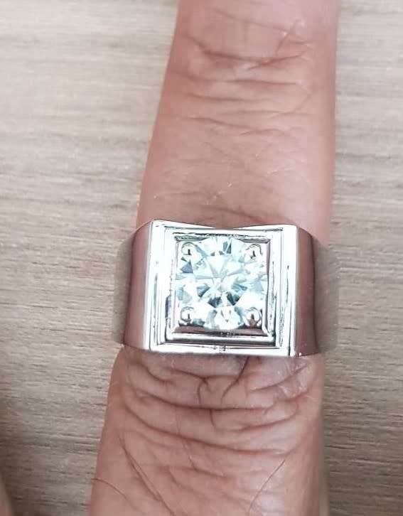 2.08 Ct Moissanite Round  Men's Engagement Ring