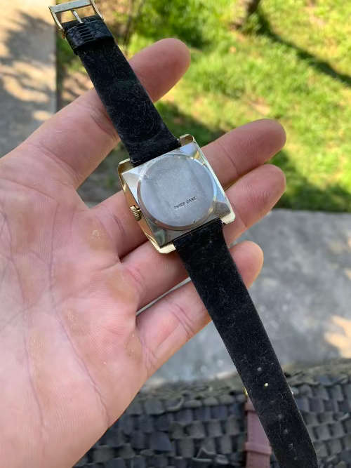 Mortima Vintage 1970`s Watch (New Old Stock) (R1 Bids !!!)