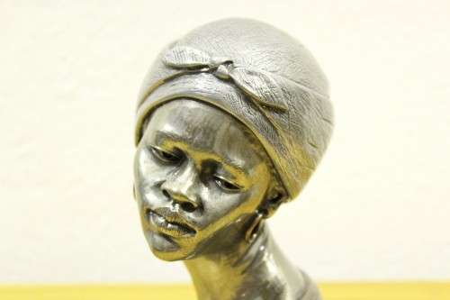 Casper Darare - Shona woman - Cold casting - Magnificent!!