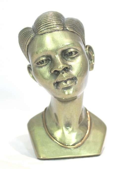 Casper Darare - Young Zulu bride - Cold casting - Magnificent!! Bid now!