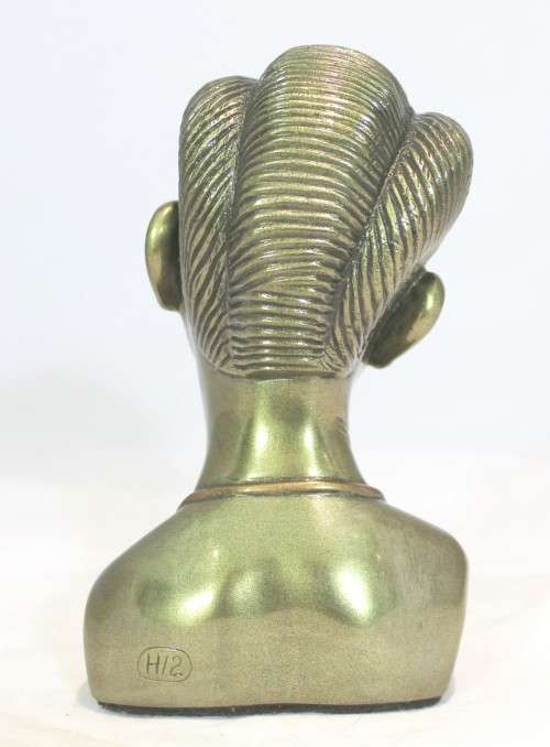 Casper Darare - Young Zulu bride - Cold casting - Magnificent!! Bid now!