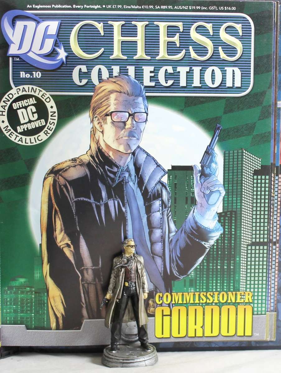DC Chess Collection - Hand Painted Metallic Resin - Commissioner Gordon + Book - Bid Now!