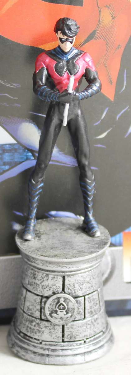 DC Chess Collection - Hand Painted Metallic Resin - Nightwing + Book - Bid Now!