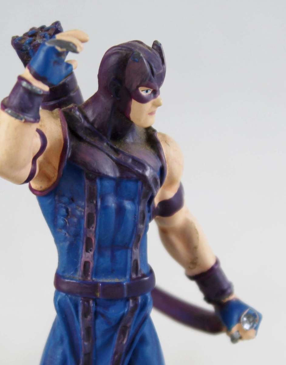 Classic Marvel - Figurine - Hawkeye - Bid Now!