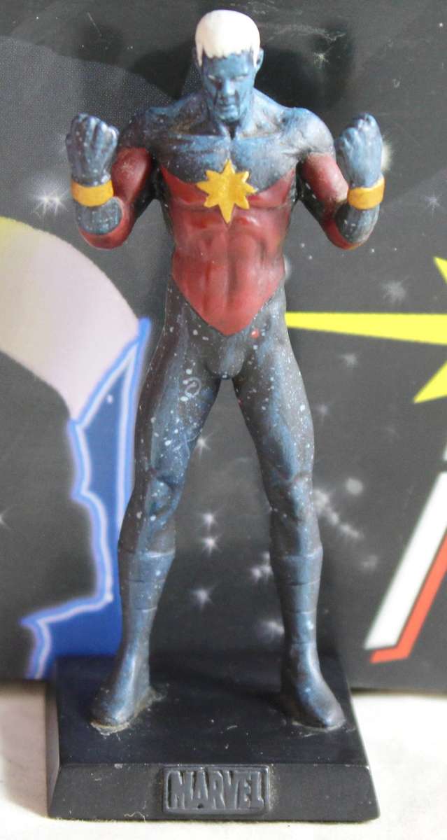 Classic Marvel Collection - Lead, hand painted figurine with book - Captain Marvel (Genis-Vell)- #46
