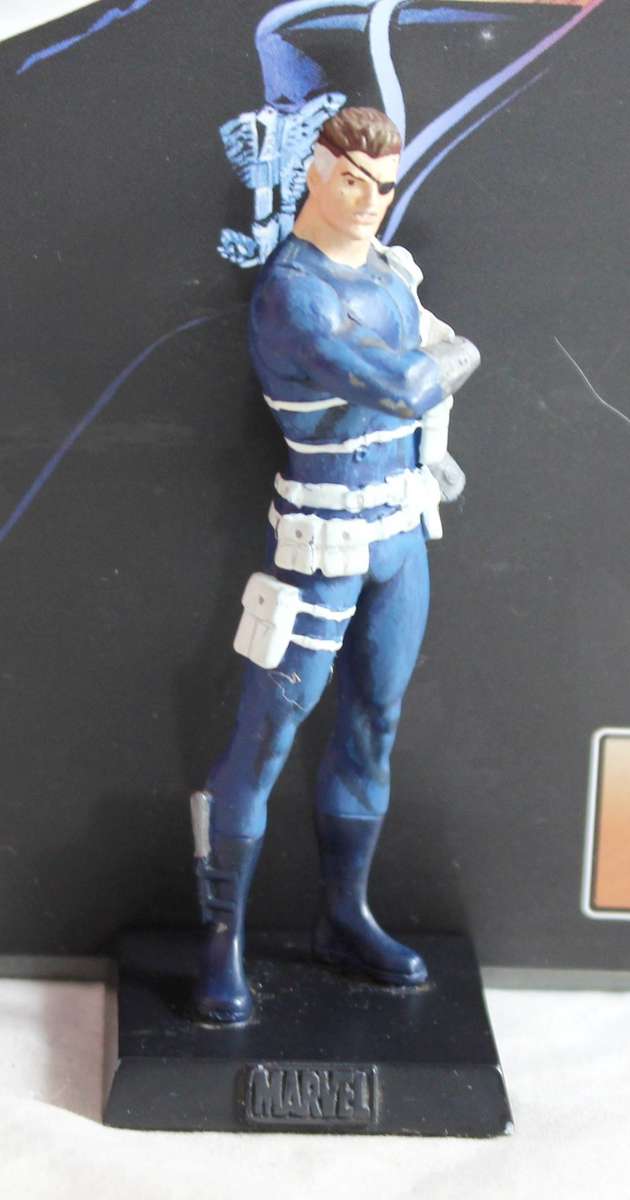 Classic Marvel Collection - Lead, hand painted figurine with book - Nick Fury - #51