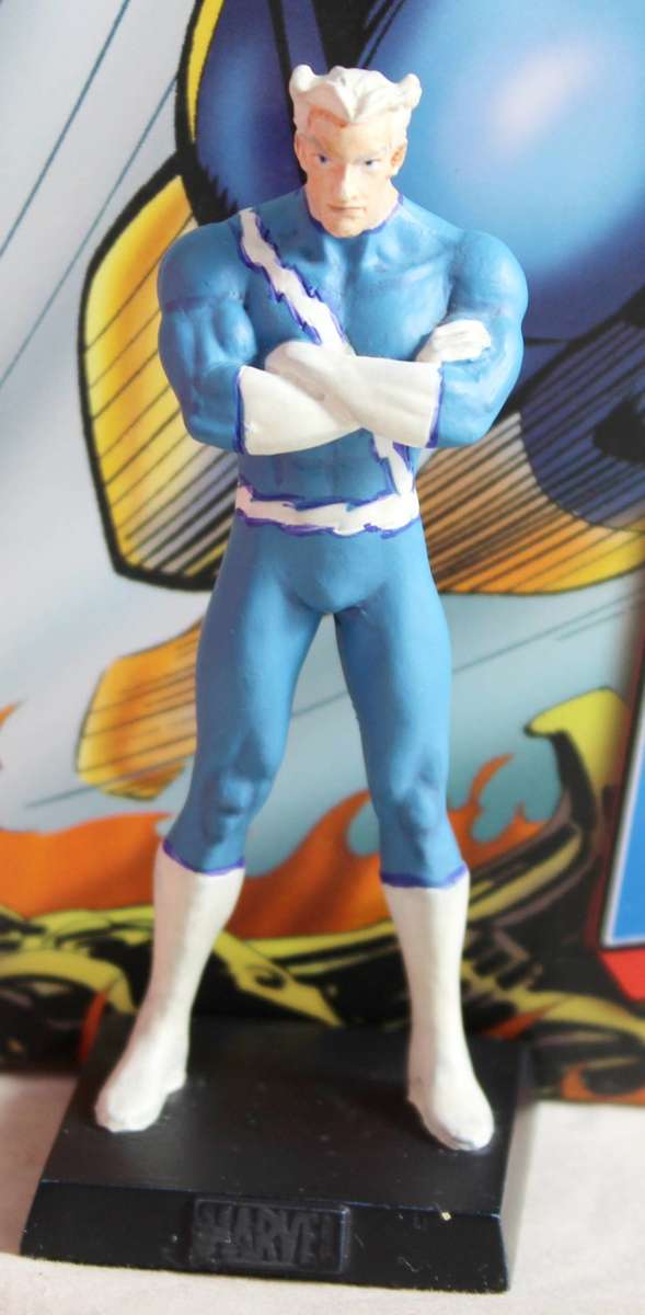Classic Marvel Collection - Lead, hand painted figurine with book - Quicksilver - #71