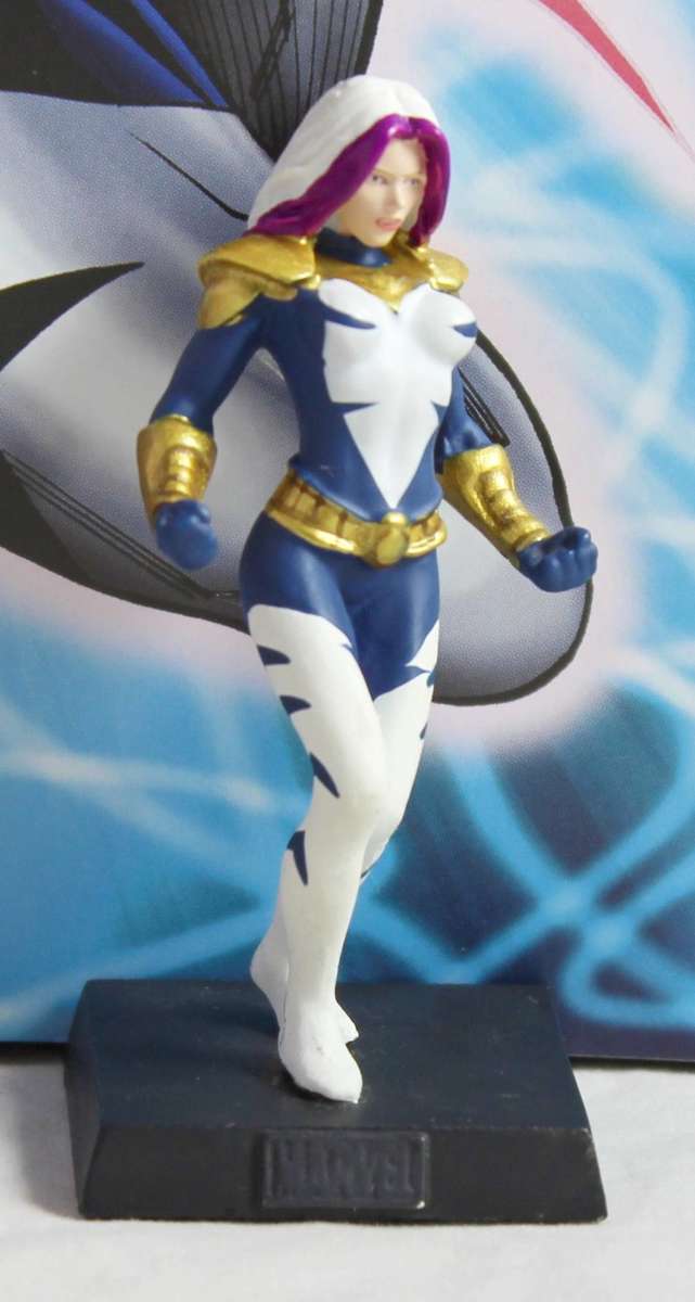 Classic Marvel Collection - Lead, hand painted figurine with book - Songbird - #155