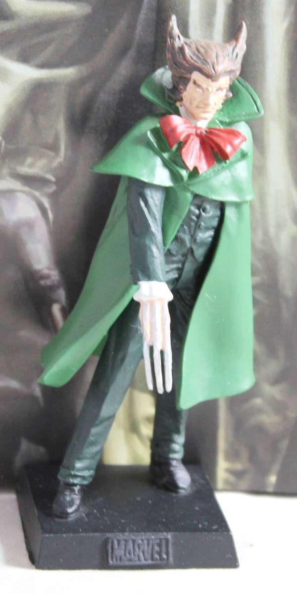 Classic Marvel Collection - Lead, hand painted figurine with book - Owl - #183