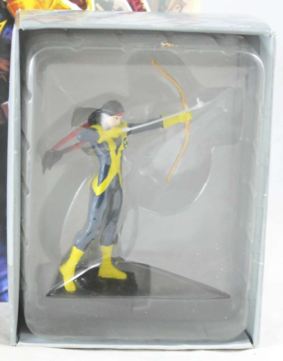 Classic Marvel Collection - Lead, hand painted figurine with book - Danielle Moonstar - #195