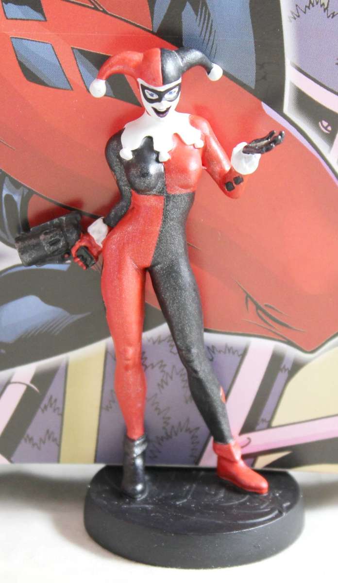 DC Comics - Lead, hand painted figurine with book - Harley Quinn - #45 - Bid Now!