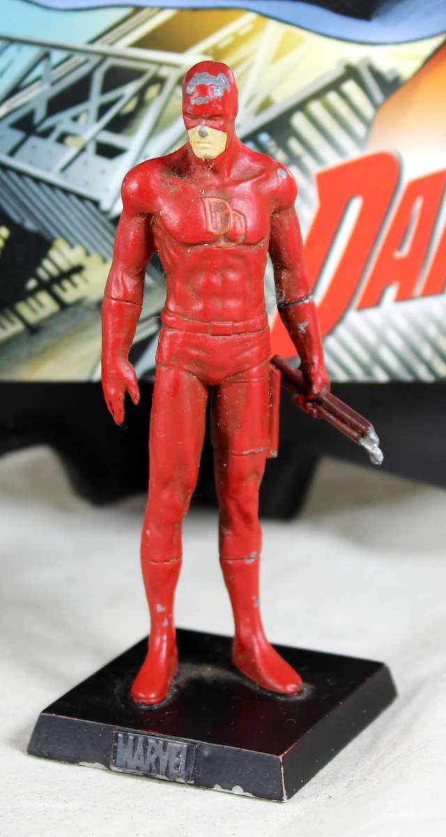 Classic Marvel collection - lead, hand painted action figure with book - Daredevil