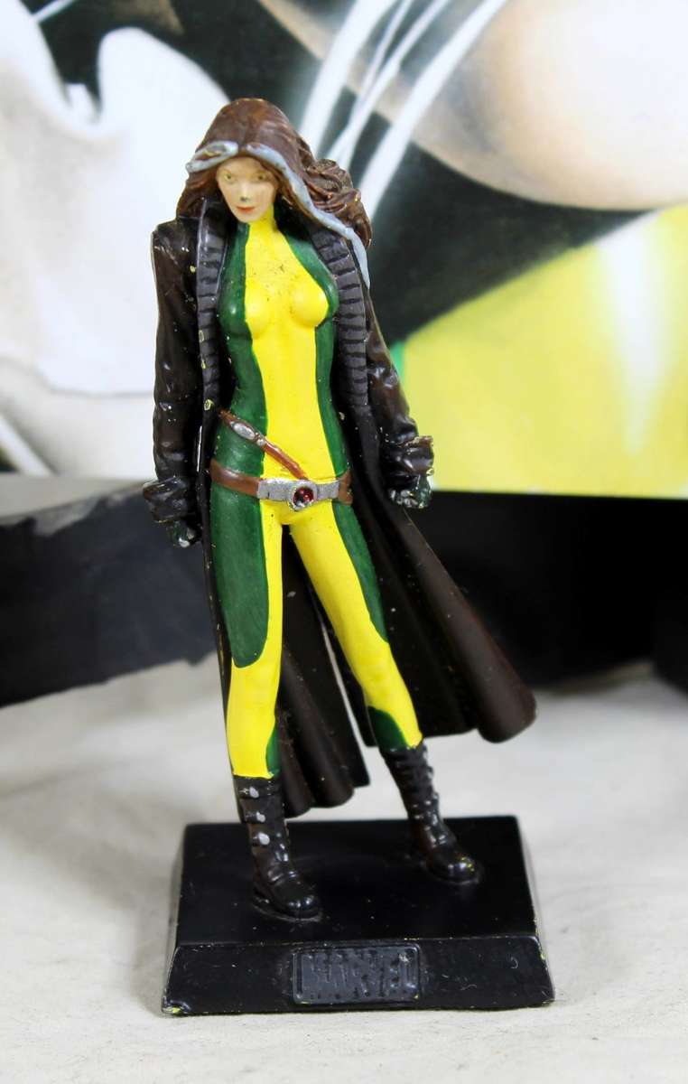 Classic Marvel Collection - Lead, Hand Painted Figurine with Book - Rogue #29 - Bid Now!