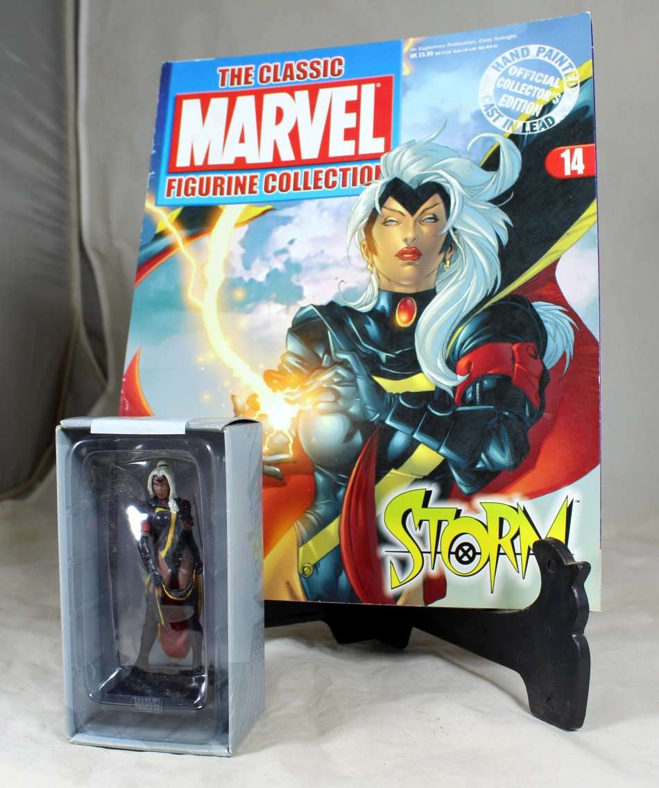 Classic Marvel - action figure and book - Storm - Issue #14