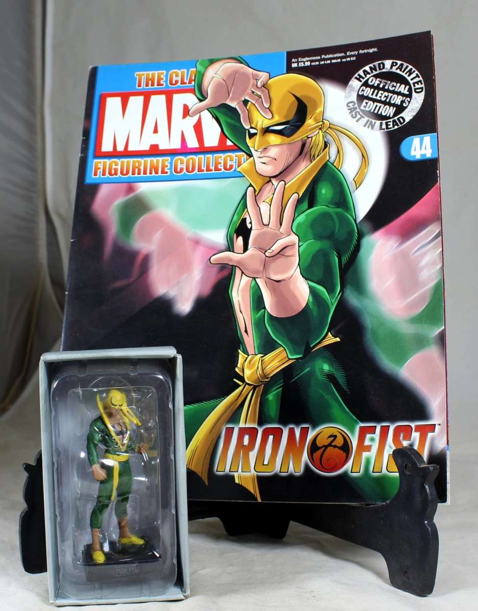 Classic Marvel - action figure and book - Iron Fist