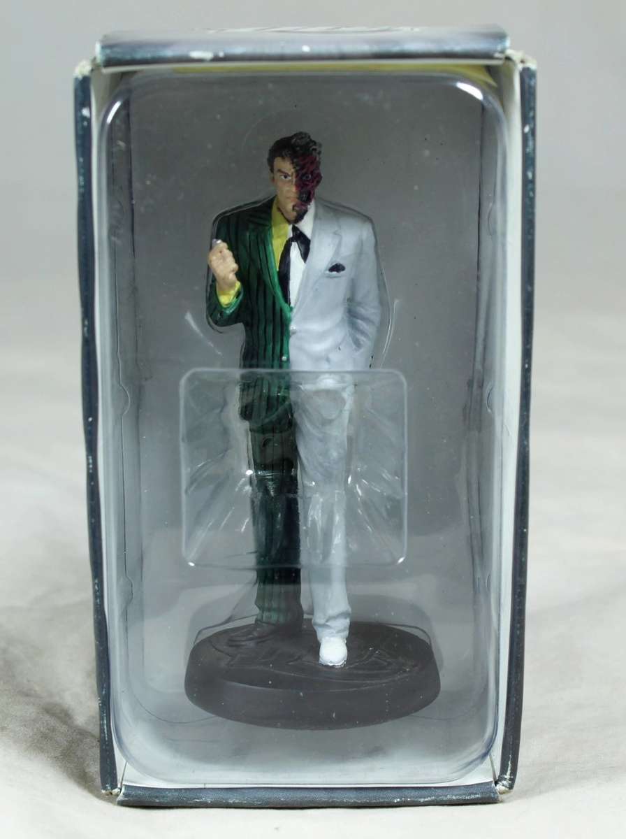 DC COMICS - LEAD HAND PAINTED ACTION FIGURE - TWO FACE - BID NOW!!!!