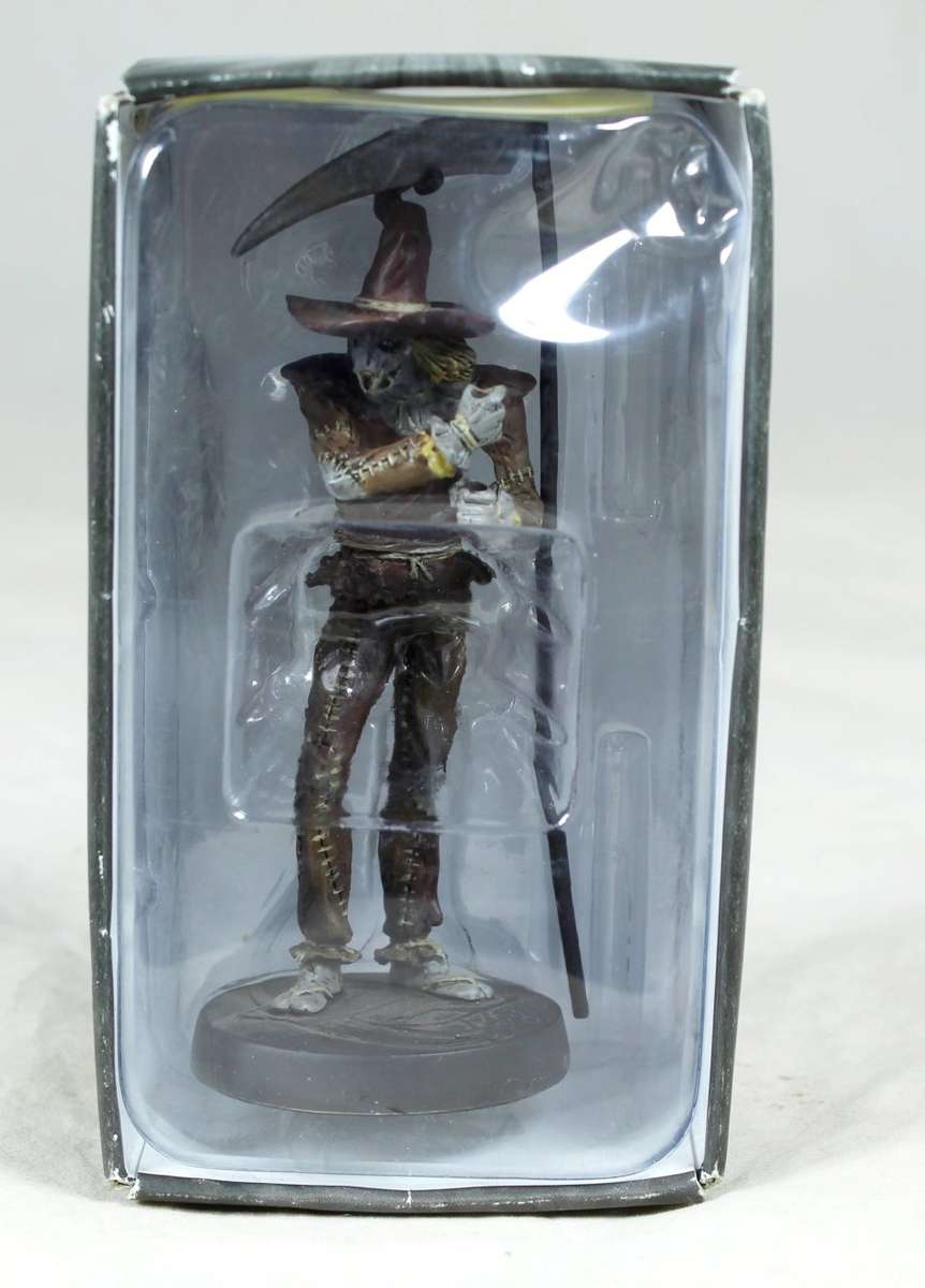 DC COMICS - LEAD HAND PAINTED ACTION FIGURE - SCARECROW - BID NOW!!!!