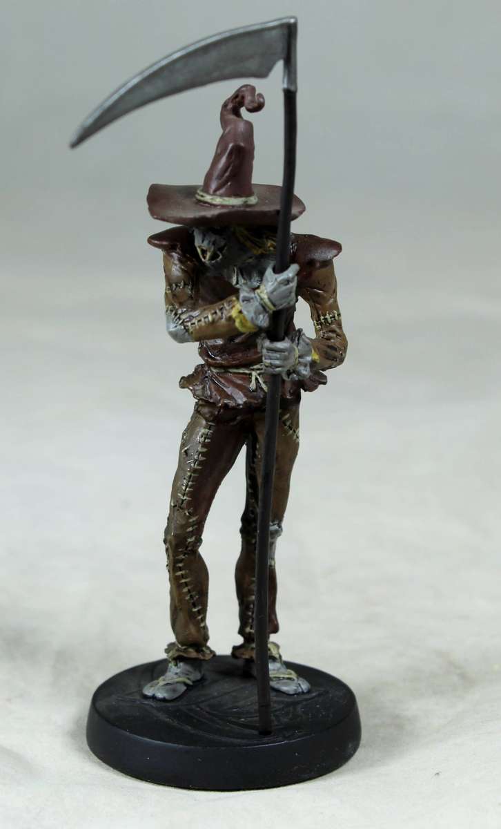 DC COMICS - LEAD HAND PAINTED ACTION FIGURE - SCARECROW - BID NOW!!!!