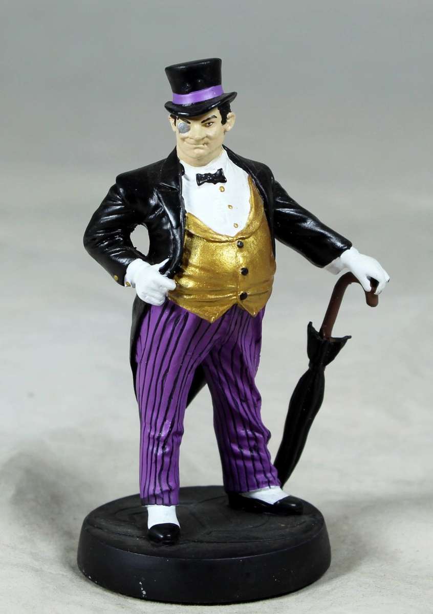 DC COMICS - LEAD HAND PAINTED ACTION FIGURE - PENGUIN - BID NOW!!!!