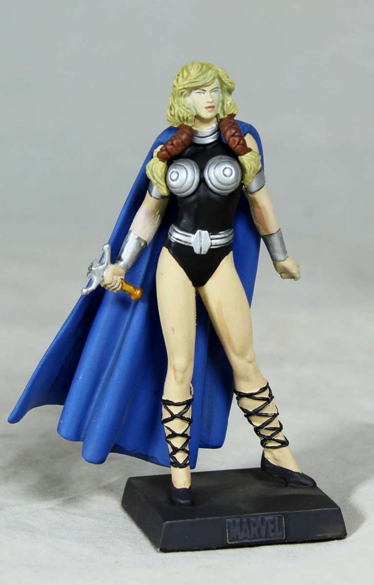 MARVEL CLASSICS - LEAD HAND PAINTED ACTION FIGURE - VALKYRIE - BID NOW!!!!