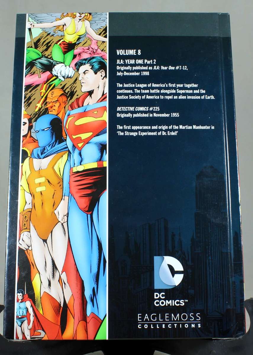 ULTIMATE DC COMICS GRAPHIC NOVEL COLLECTION - JLA:YEAR ONE V2- BID NOW!!