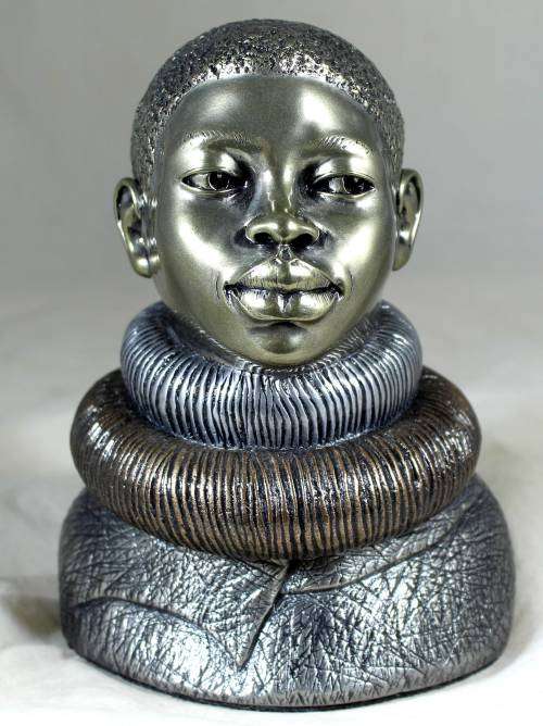 Casper Darare - Ndebele Girl - Posthumous Cold Casting - Magnificent!! Bid now!