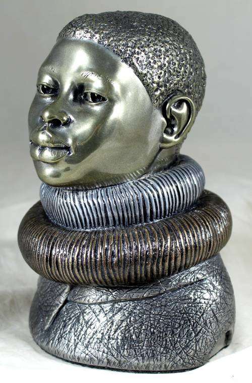 Casper Darare - Ndebele Girl - Posthumous Cold Casting - Magnificent!! Bid now!