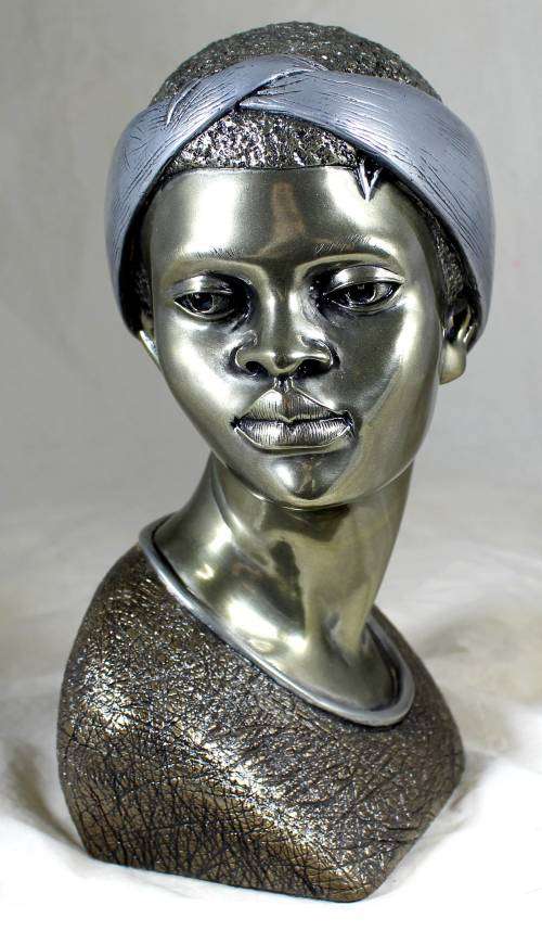 Casper Darare - Basotho Girl with scarf - Posthumous Cold Casting - Magnificent!! Bid now!