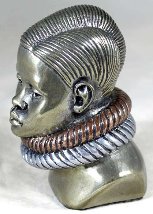 Casper Darare - Ndebele Girl - Posthumous Cold Casting - Magnificent!! Bid now!