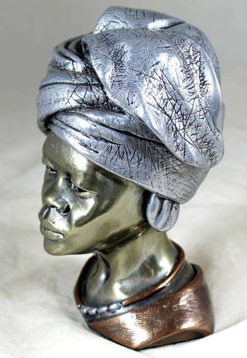 Casper Darare - Xhosa Female - Posthumous Cold Casting - Magnificent!! Bid now!