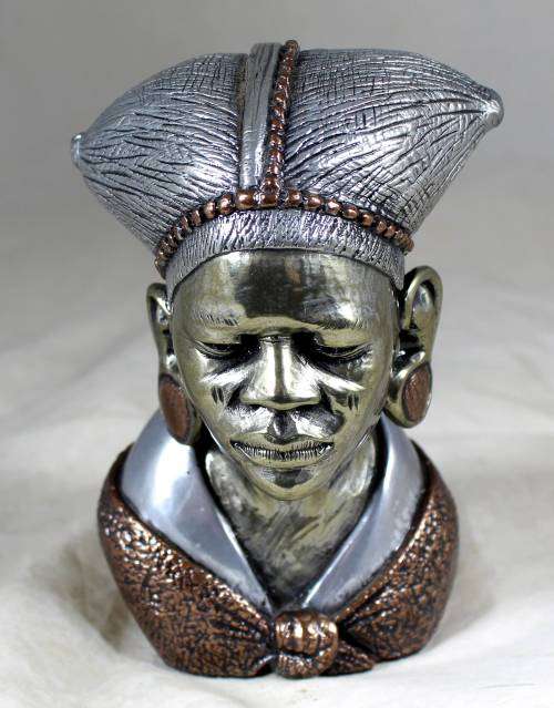 Casper Darare - Zulu Woman - Posthumous Cold Casting - Magnificent!! Bid now!