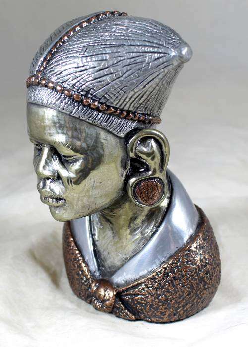 Casper Darare - Zulu Woman - Posthumous Cold Casting - Magnificent!! Bid now!