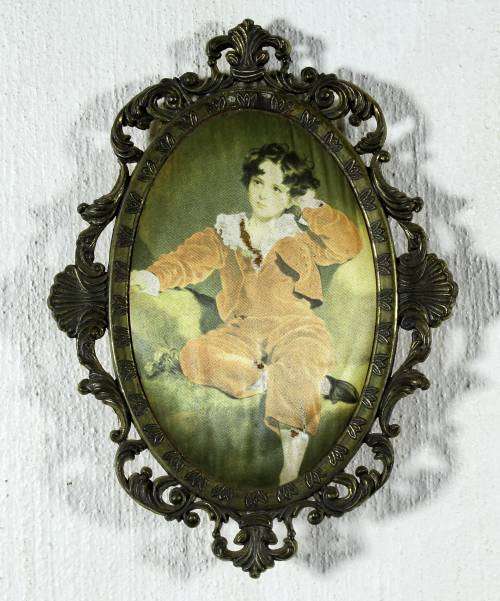 Victorian boy in a metal frame - A lovely print! Bid now!