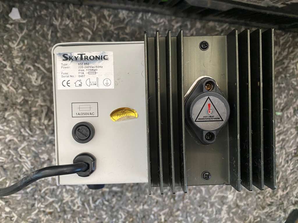 Skytronic 12v 5-7a Regulated power supply