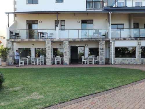 Midweek Magic at  Margate Beach Club- Cabanas 6-10 August 2018 .2 Bedroom