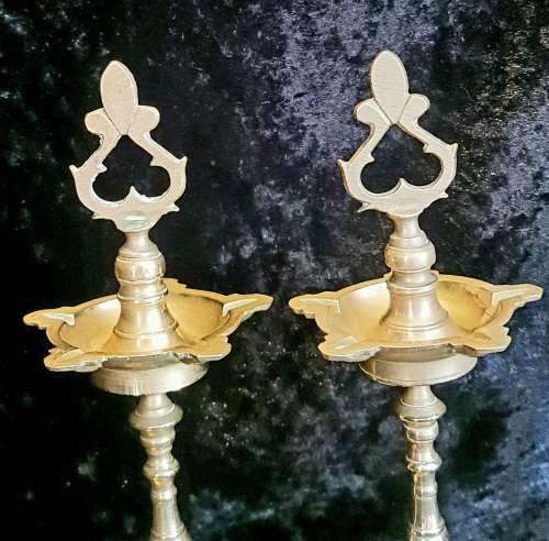 2x   Traditional Brass Kumbakonam Nachiarkoil Kuthuvilakku Diya (Golden Yellow
