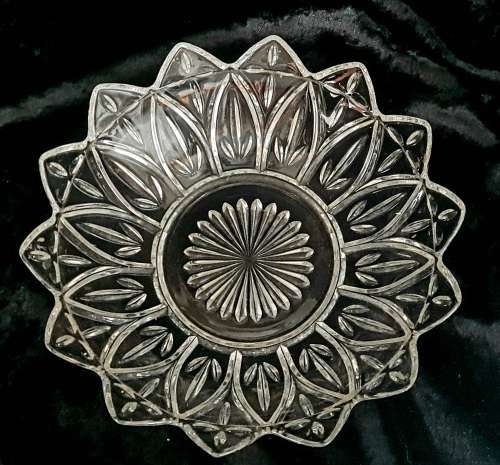 Vintage Federal glass pressed glass petal serving bowl or candy dish